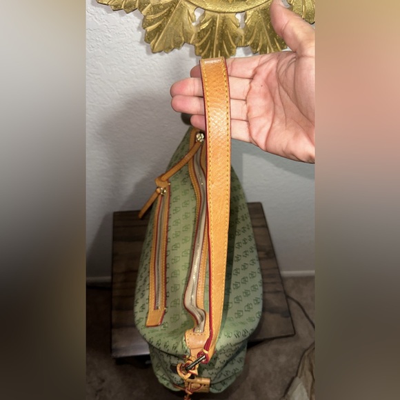 Dooney & Bourke Green Monogram Large Shoulder Bag & Wristlet Set - Picture 5 of 7